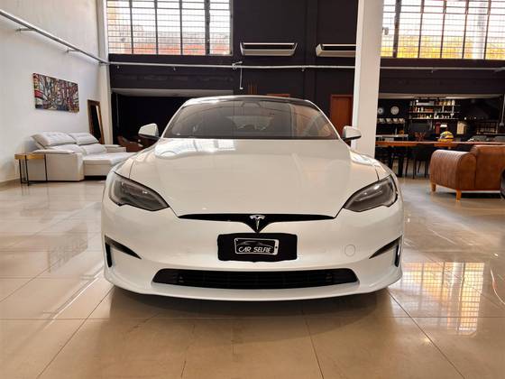 TESLA MODEL S ELÉTRICO LONG RANGE